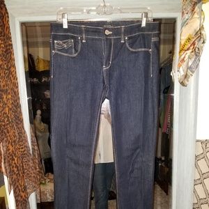 White House Black Market Blanc On skinny jeans